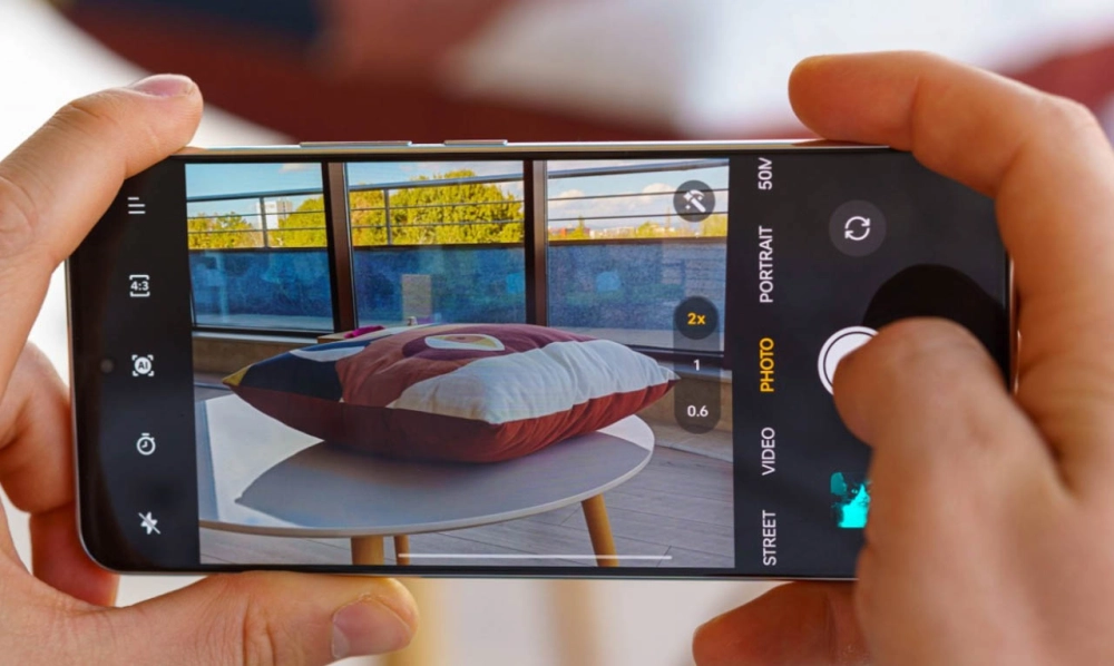 Ảnh chụp từ camera chính 50MP của realme GT5, sắc nét và chi tiết.